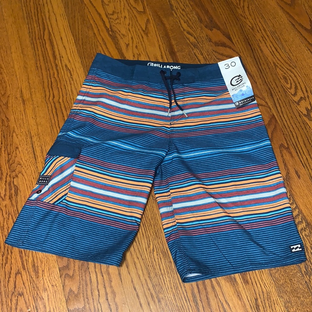 Size 30 swim trunks billabong